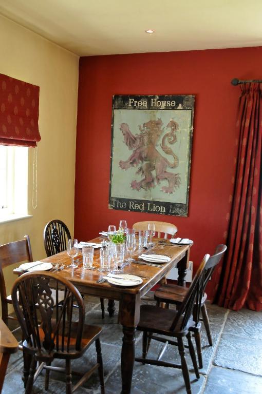 The Red Lion Inn Babcary Extérieur photo