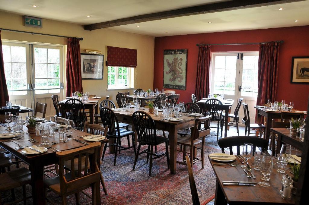 The Red Lion Inn Babcary Extérieur photo